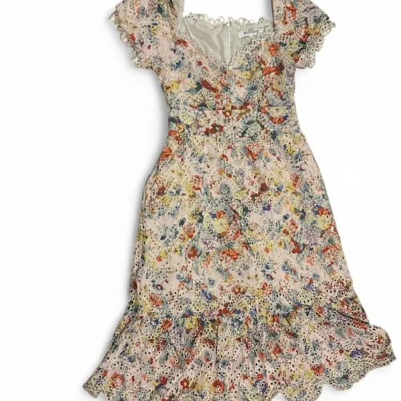 Elliatt Boho Floral Eyelet Scallop Lace Midi Dress M Pockets Zip Back Romantic - Picture 3 of 7